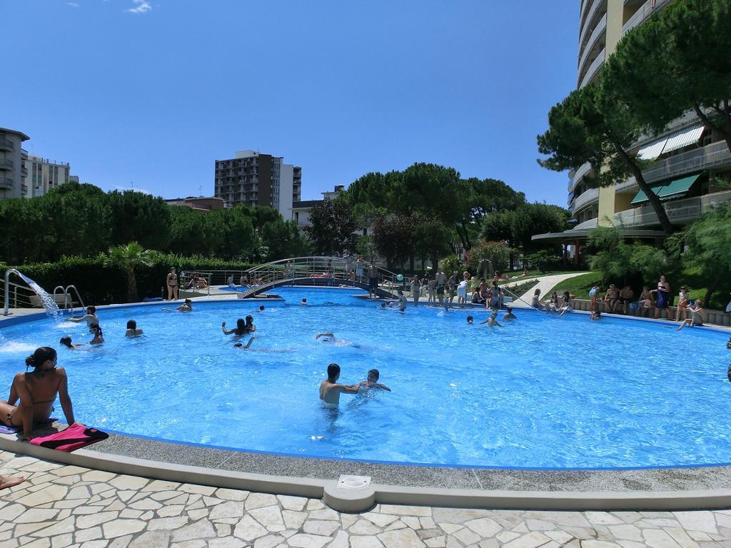 Appartamenti La Torre Lignano Sabbiadoro Ngoại thất bức ảnh